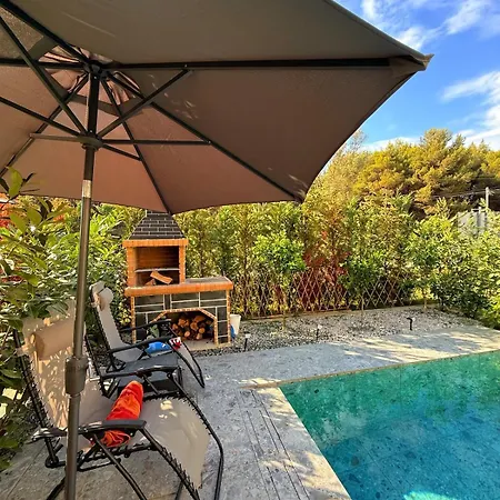 Villa London Pool Luxury