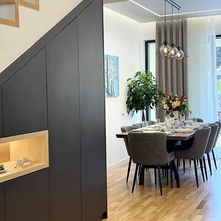 London Pool Luxury Villa Golem (Tirana)